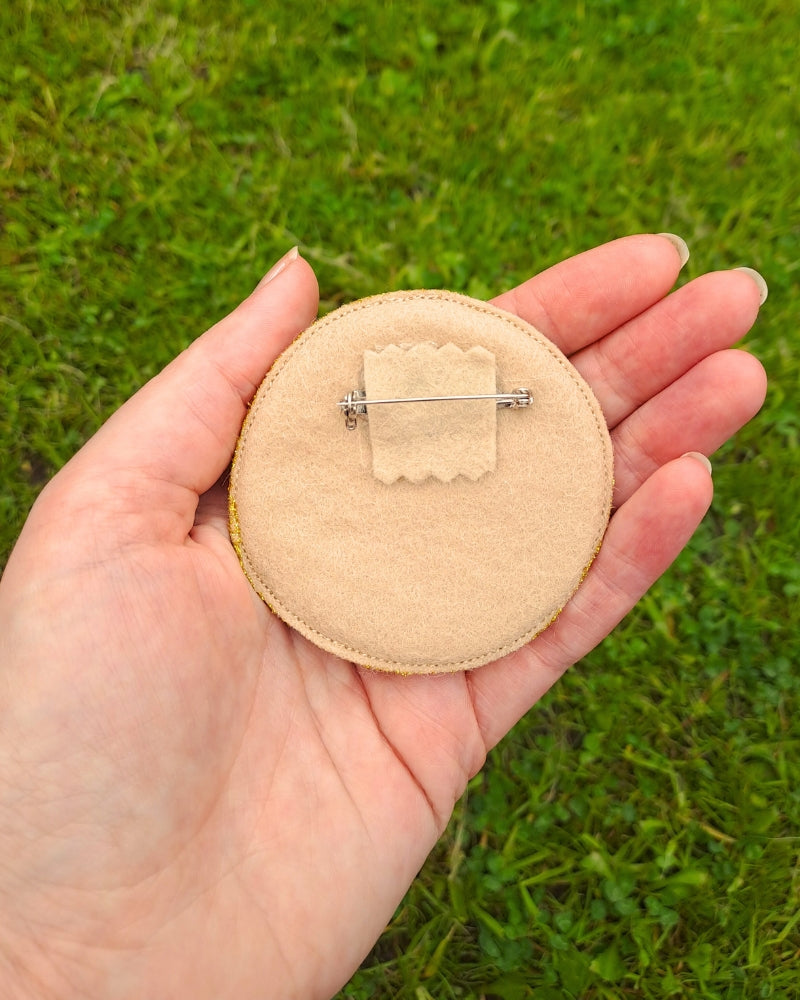 Biscuit Lovers Club - "Jammie Dodger" Brooch