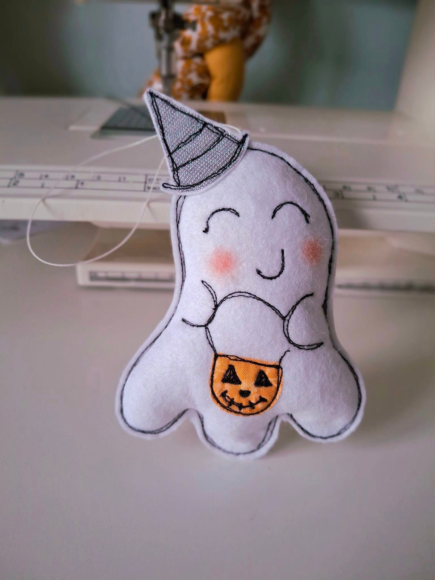 Sweet Spook Decoration (Silver Sparkles)